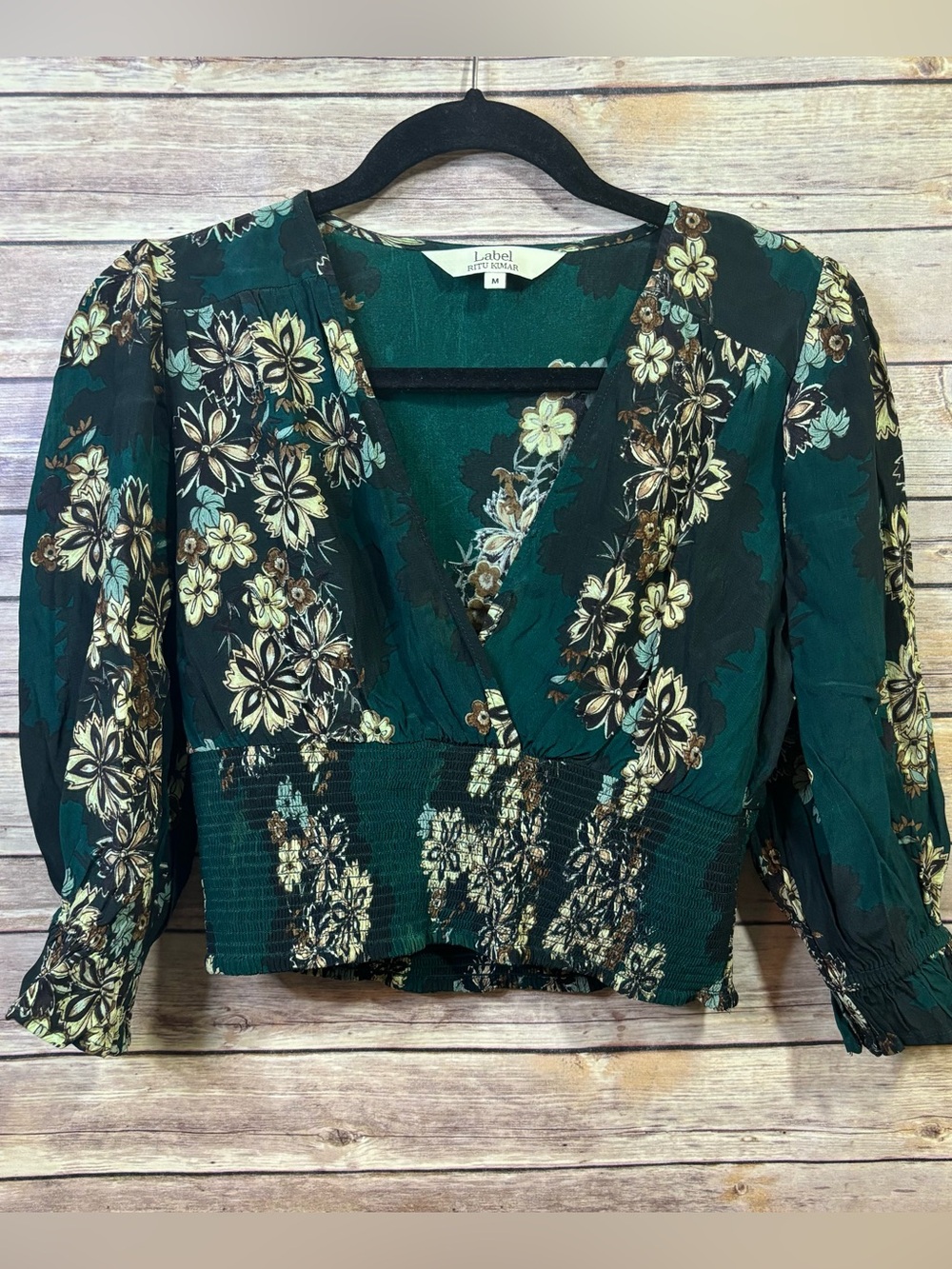 Label Ritu Kumar Green Floral Surplice Smocked Waist Cropped Blouse Medium